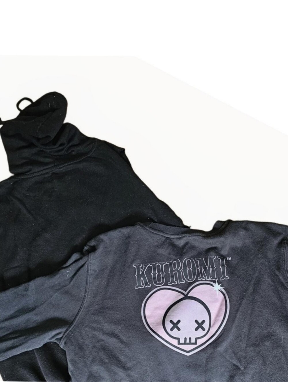 4pc Bundle Lot Sanrio Kuromi Xl Hoodie, Sweatshirt & 2 Miniso Kuromi Figure Toys View 6